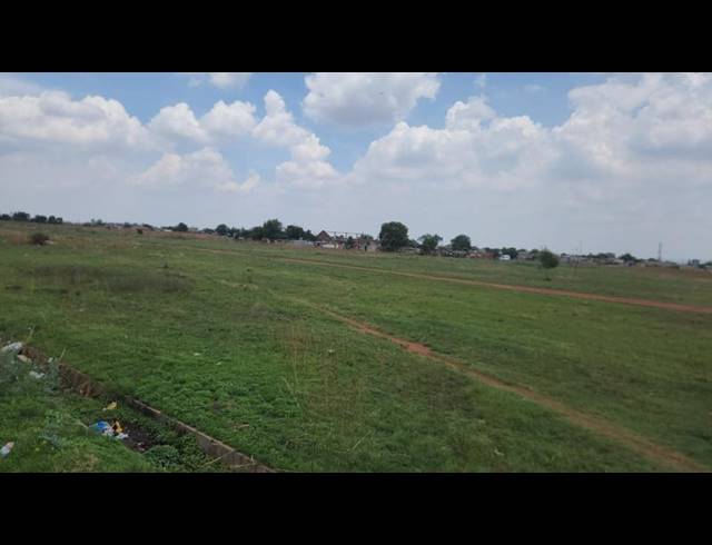 LAND FOR SALE IN RONDEBULT